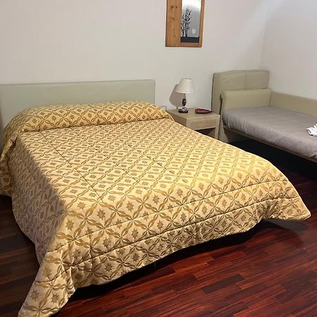 Gioviale Rooms 포르티코 디 로마냐 외부 사진