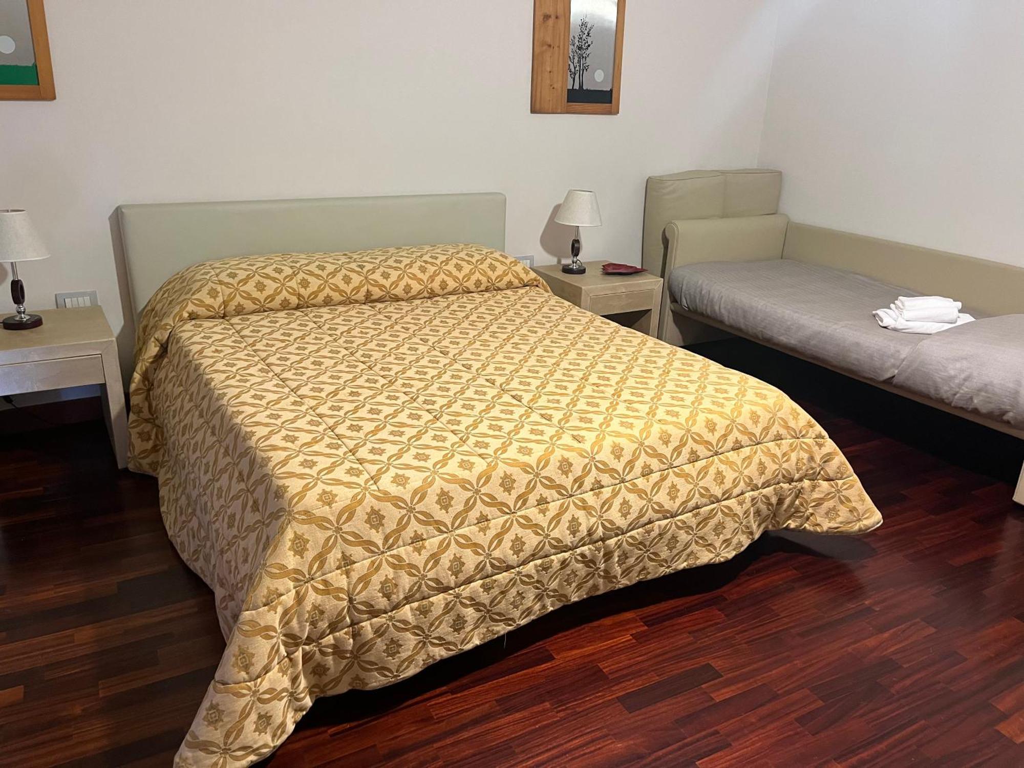 Gioviale Rooms 포르티코 디 로마냐 외부 사진